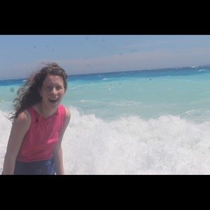 Meet your Posher, Nicole